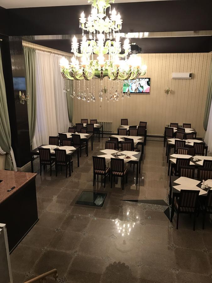 塔尔迪库尔干 Saltanat酒店 外观 照片