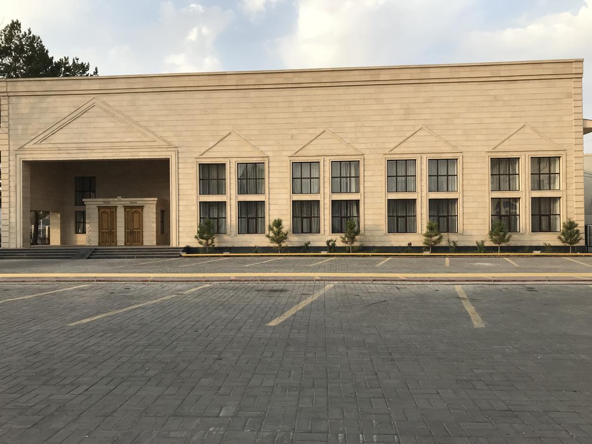 塔尔迪库尔干 Saltanat酒店 外观 照片